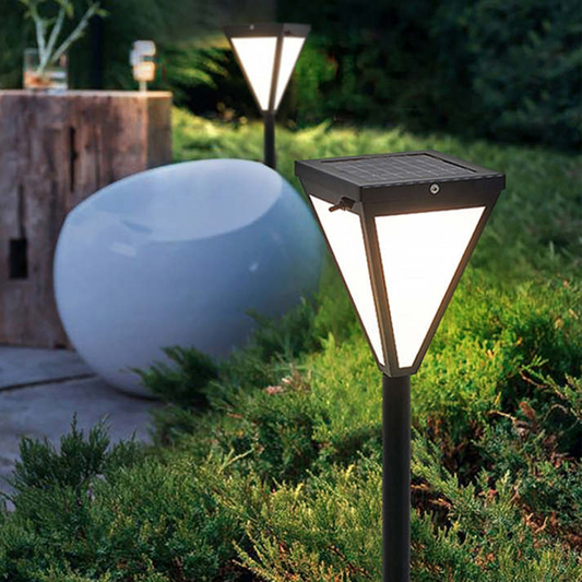 Solar LED Outdoor Lamp – Modern Weather-Resistant Metal Fixture for Garden and Patio Lighting