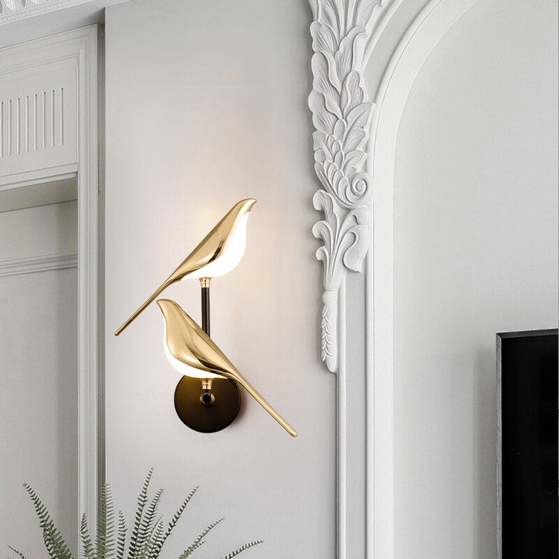 Golden Bird LED Wall Lamp – Creative Parlor and Bedroom Lighting, Decorative Night Light for Living Room and Indoor Spaces