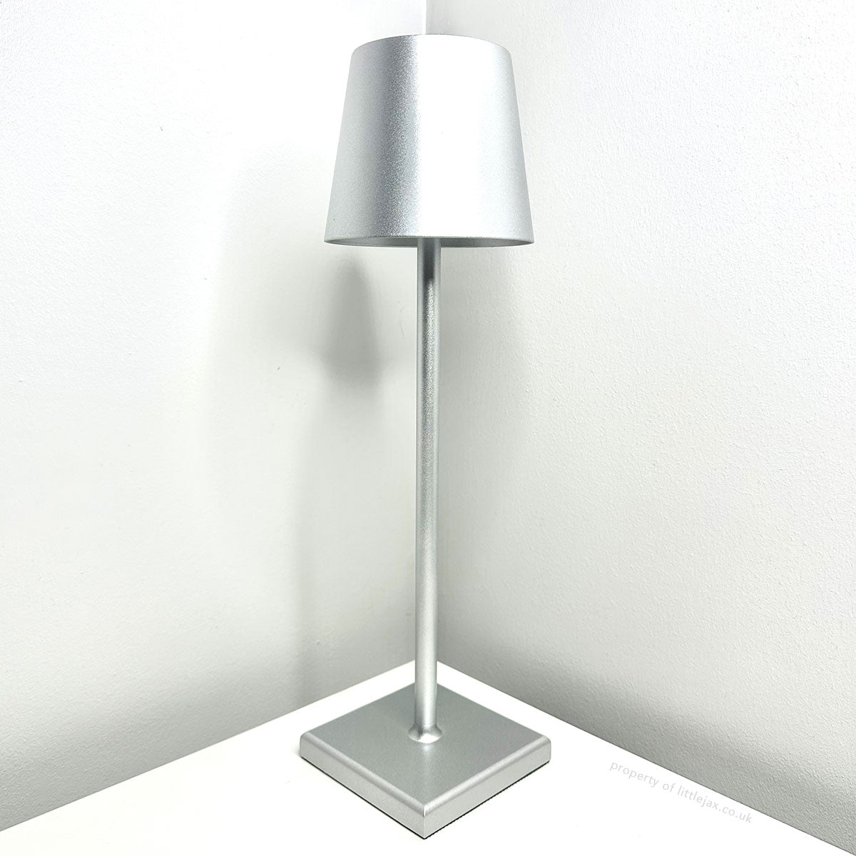 Variant image for Cordless Modern Table Lamp with Adjustable Brightness – Minimalist Design for Home, Office, or Bedside Use-4